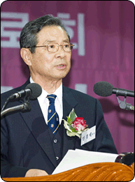 Dr. Kyung-Bae Min